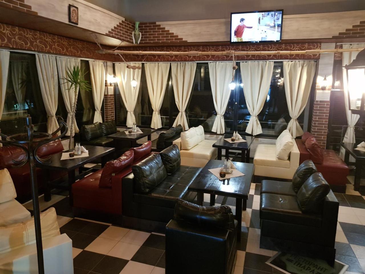 Tiara Hotel Dobricz Zewnętrze zdjęcie